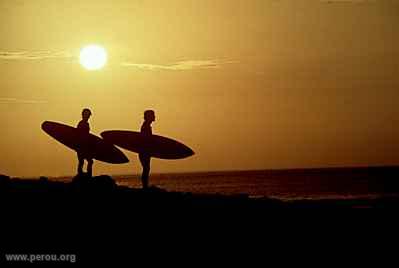 Surfistes  Huanchaco