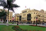 Ce magnifique btiment situ sur la Plaza de Armas abrite la mairie de Lima