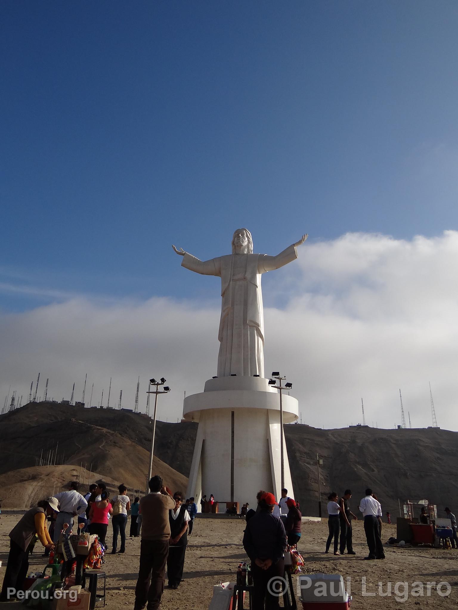 Le Christ du Pacifique, Lima