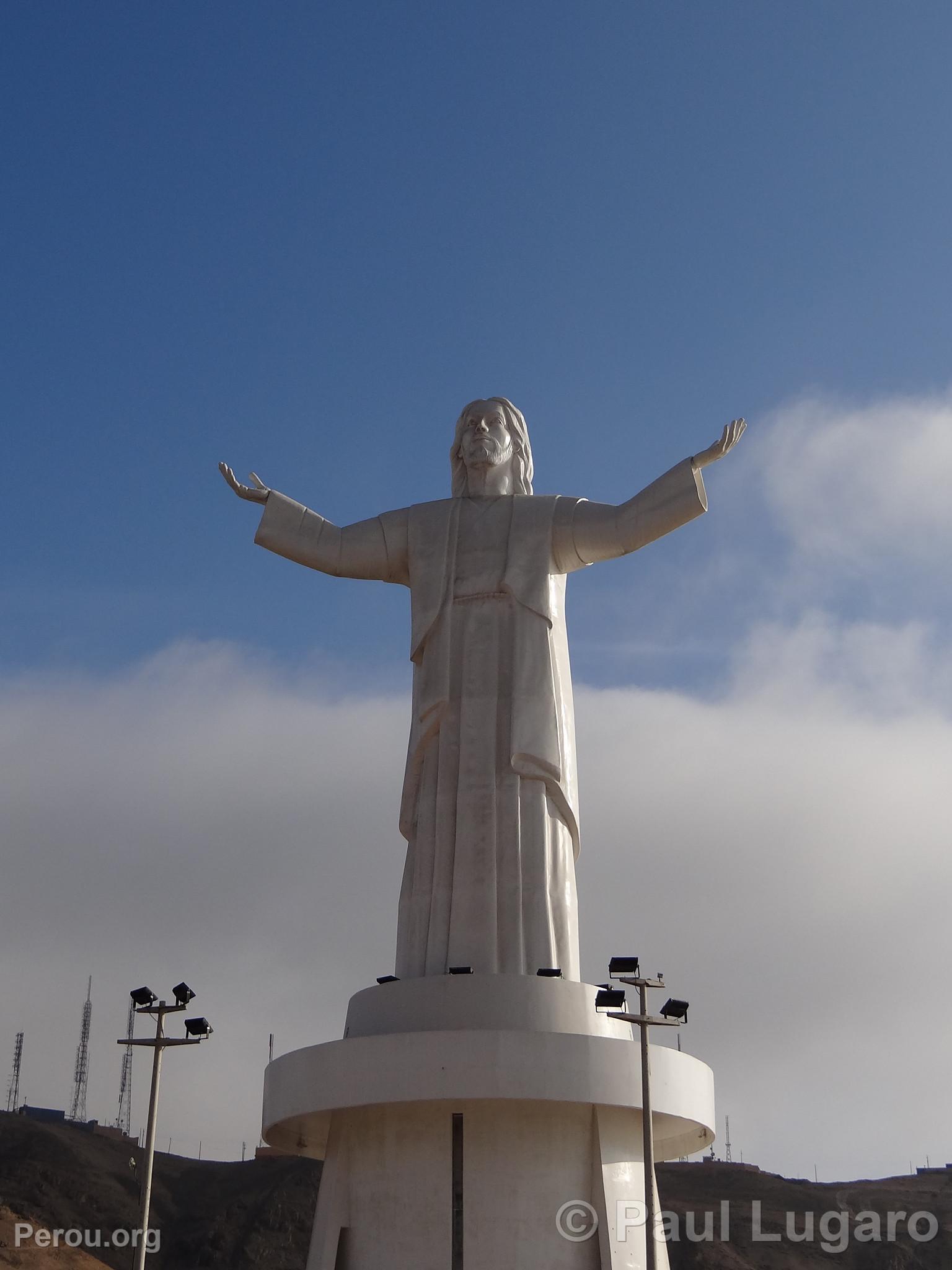 Le Christ du Pacifique, Lima