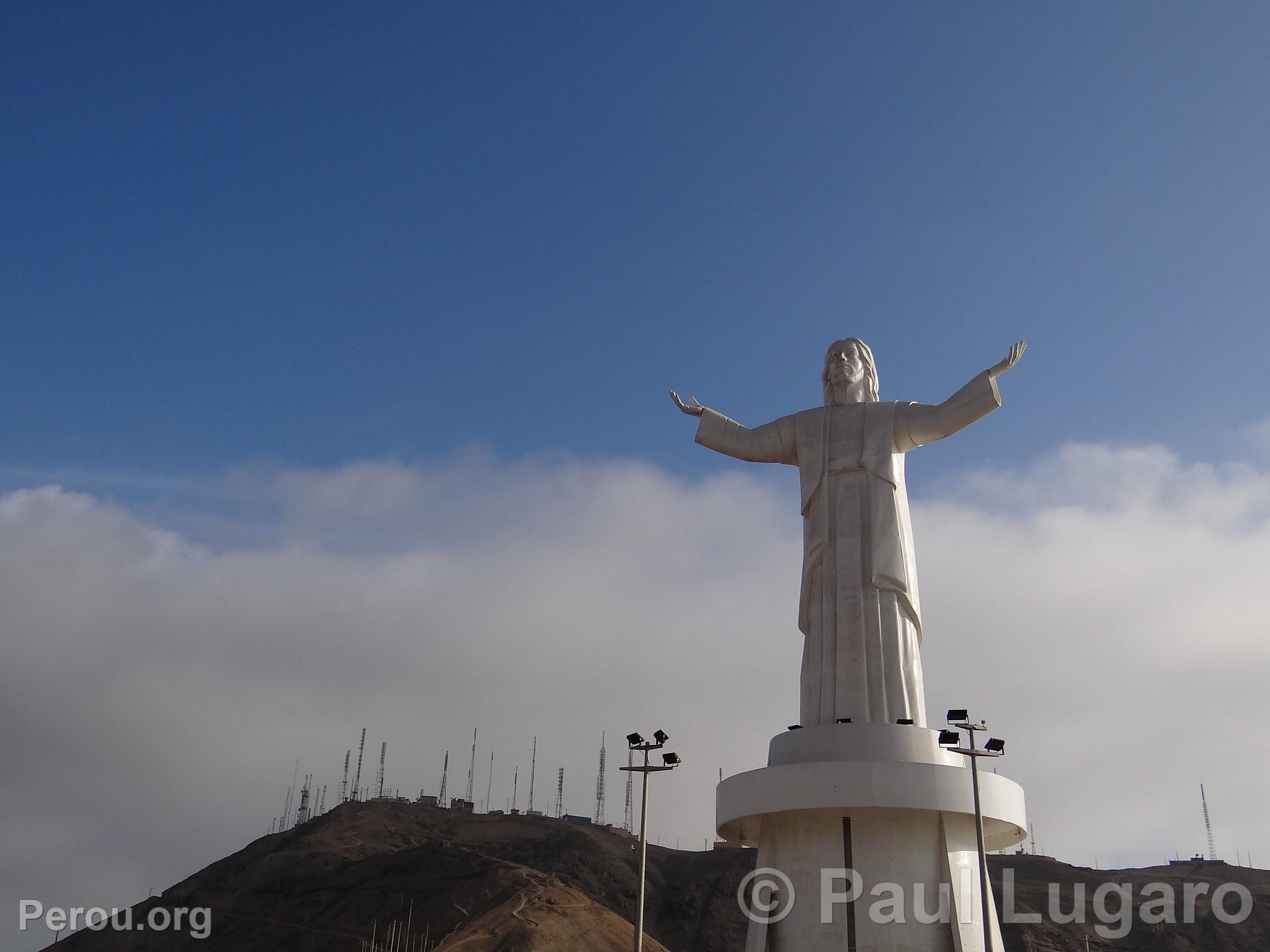 Le Christ du Pacifique, Lima