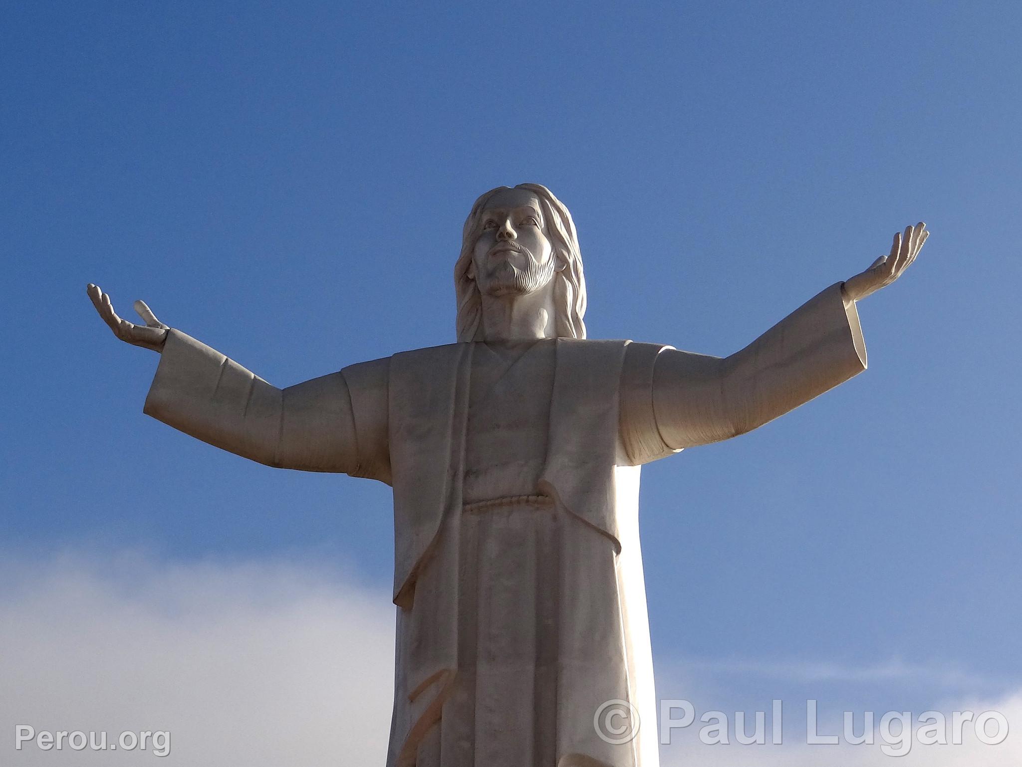 Le Christ du Pacifique, Lima