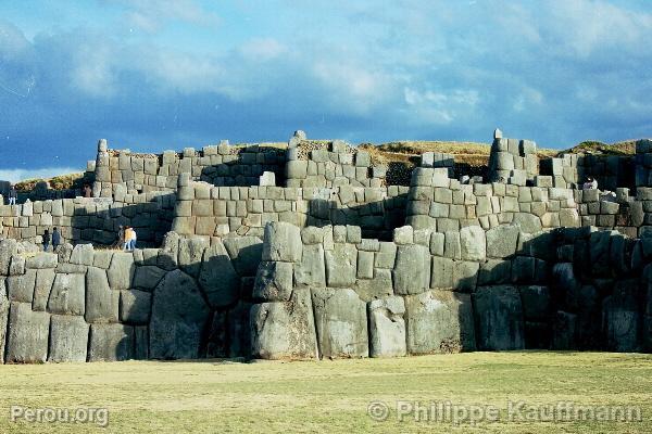 Surplombant Cuzco, la forteresse inca de Sacsayhuamn, Sacsayhuaman