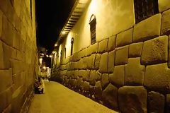 Rue Hatum Rumiyoc, Cuzco