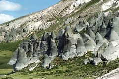 Formations gologiques sur la route Arequipa - Chivay., Abancay