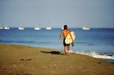 Surfiste à Punta Sal