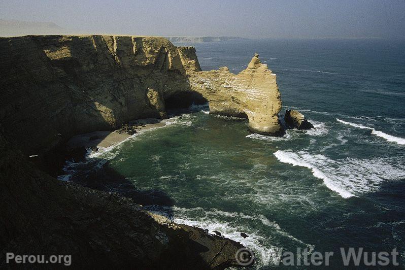 Cathdrale, Paracas