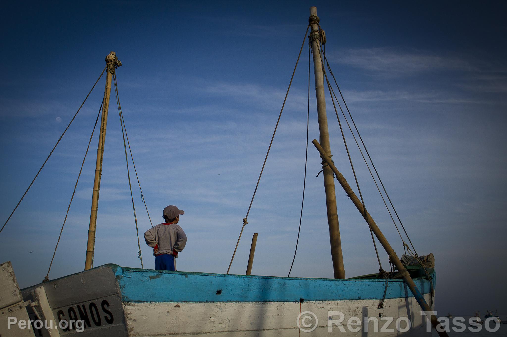Bateau à Los Órganos