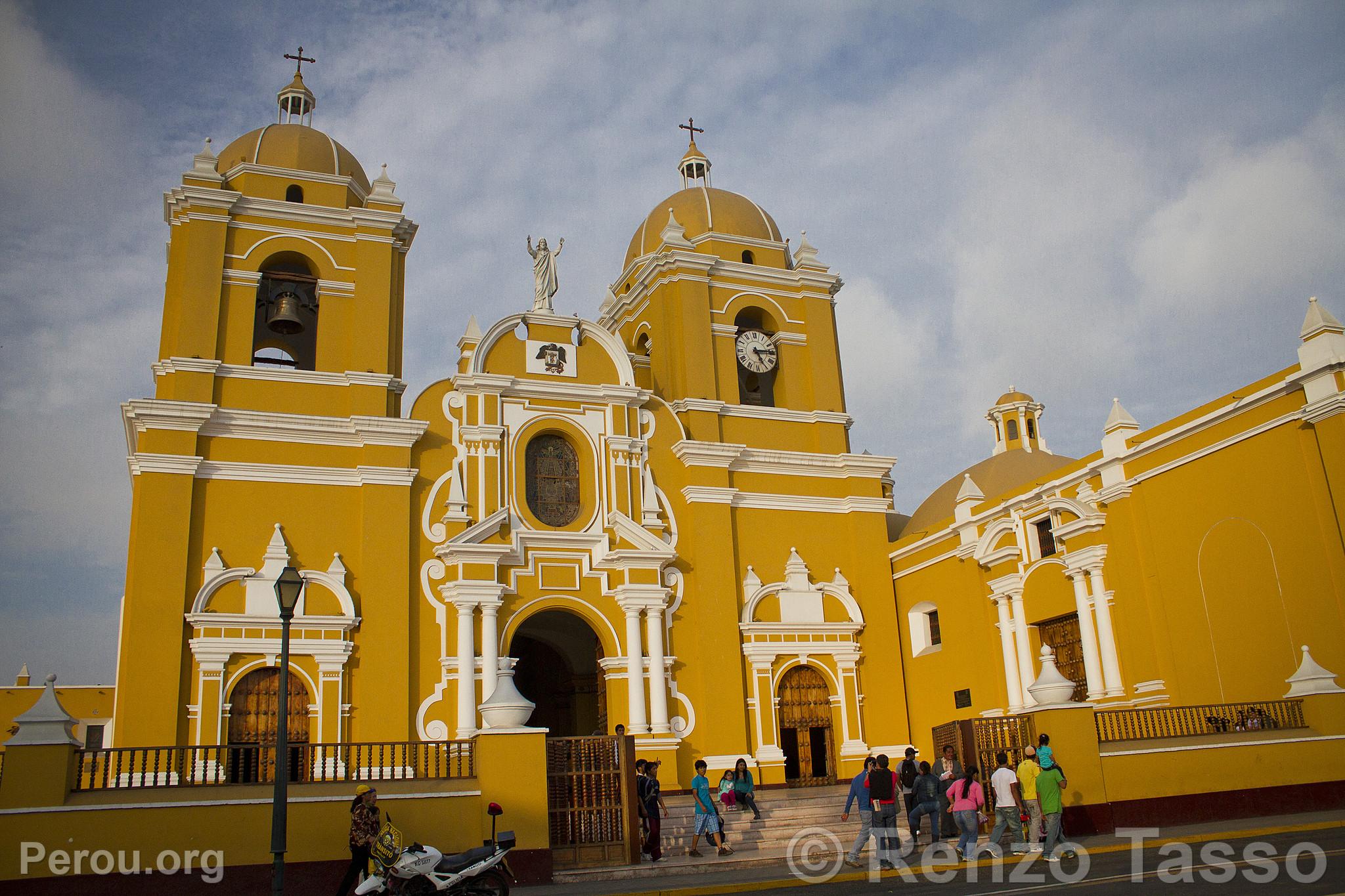 Place d'Armes, Trujillo