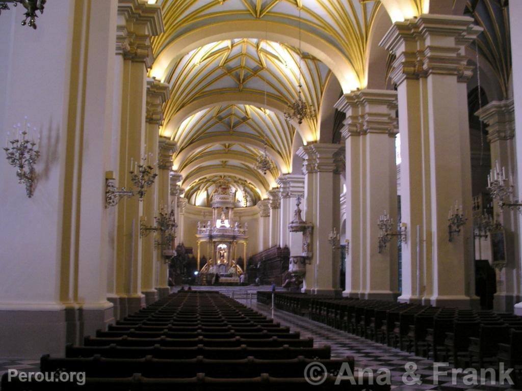 Intrieur de la Cathdrale de Lima