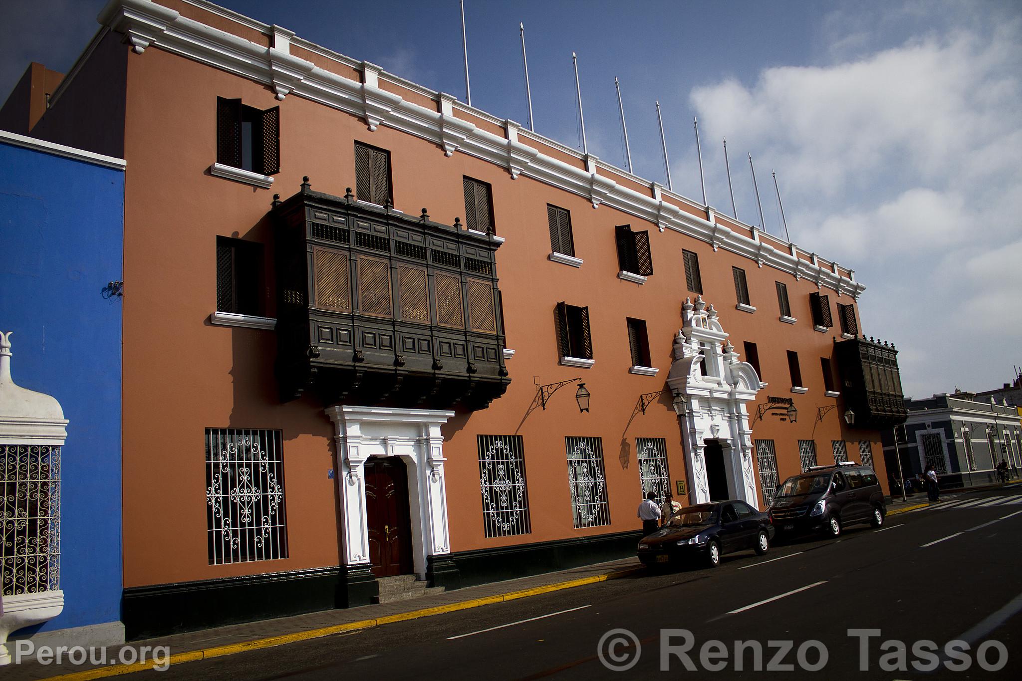 Place d'Armes, Trujillo