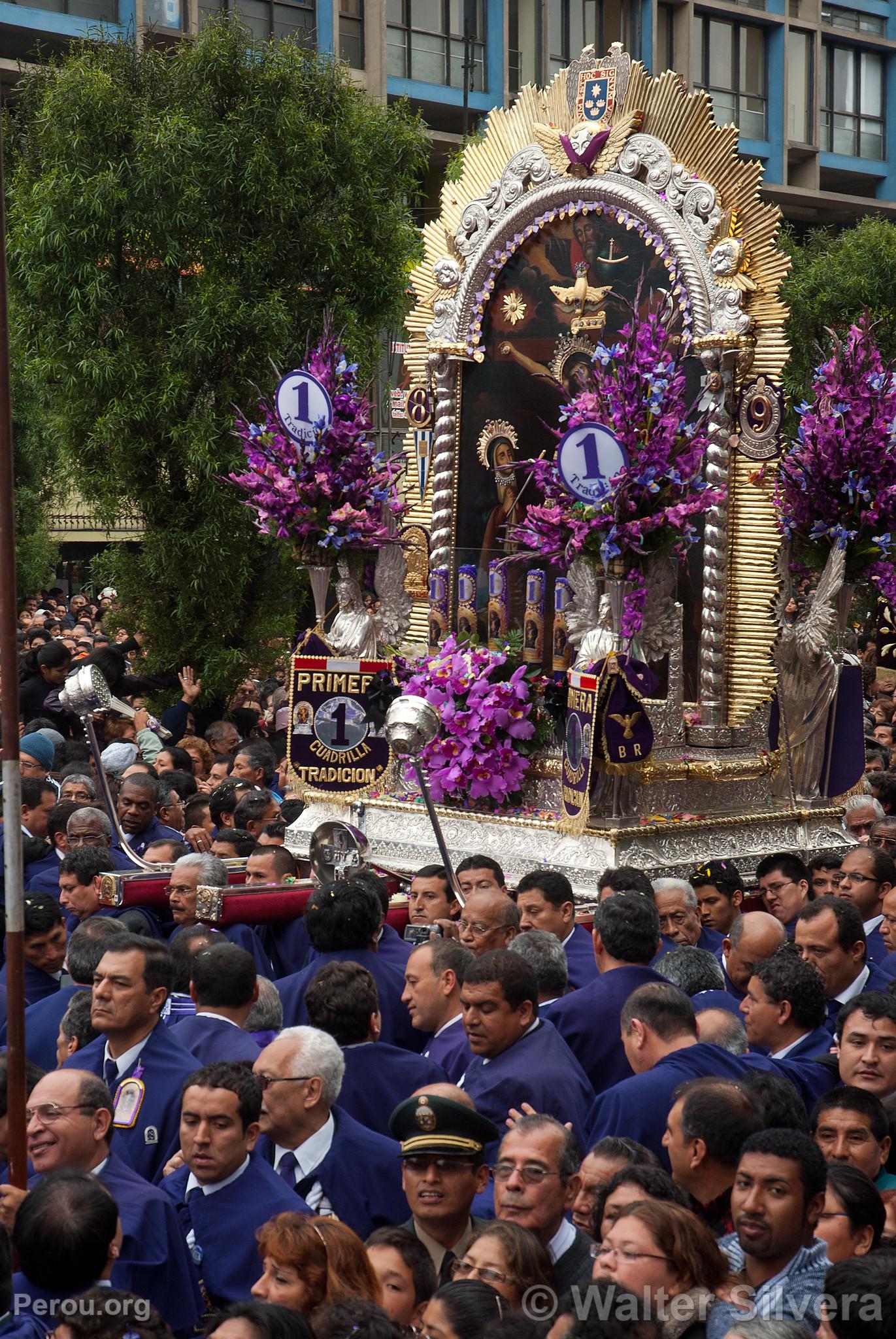 Procession du Seigneur des Miracles