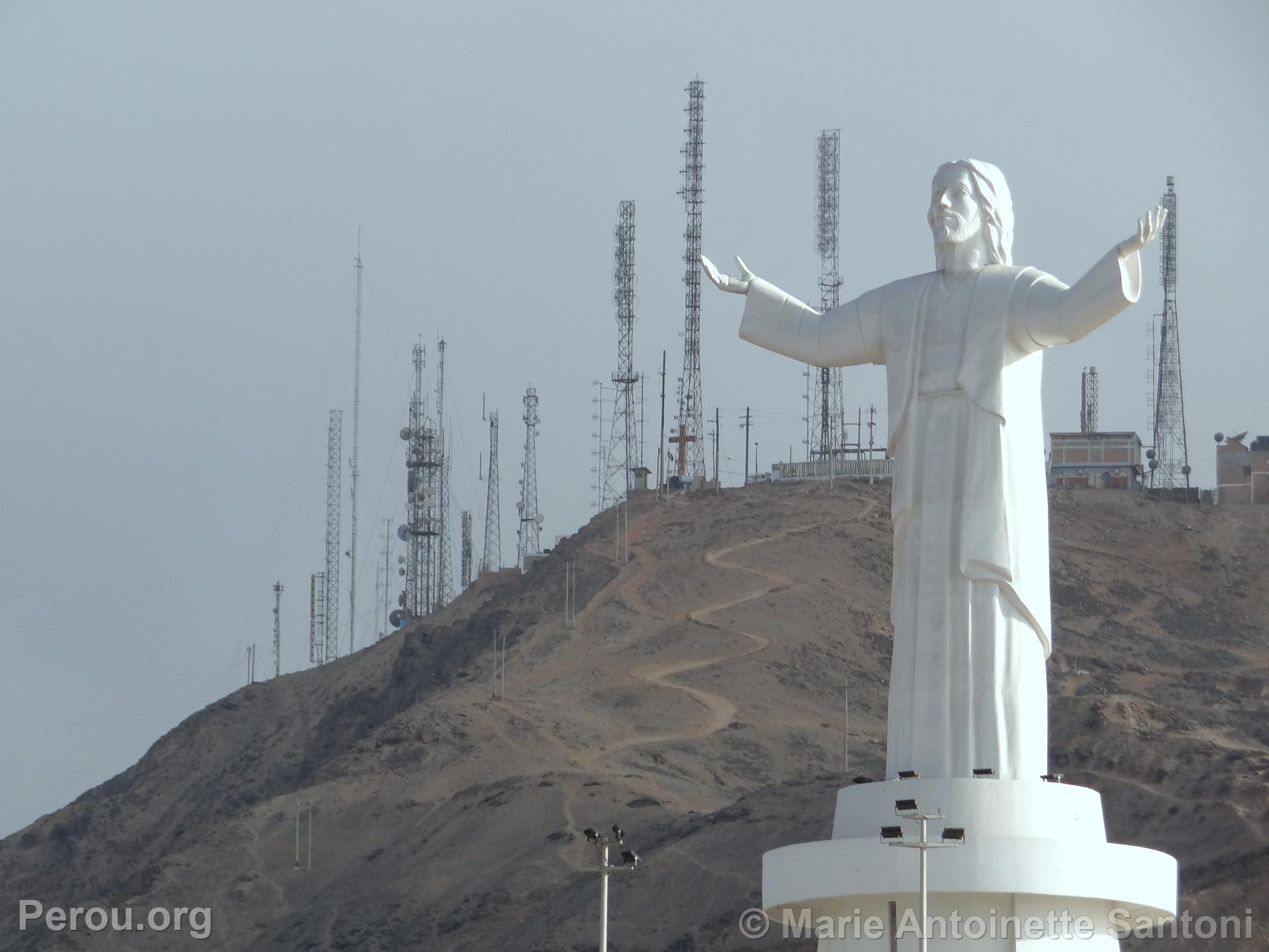 Le Christ du Pacifique, Lima