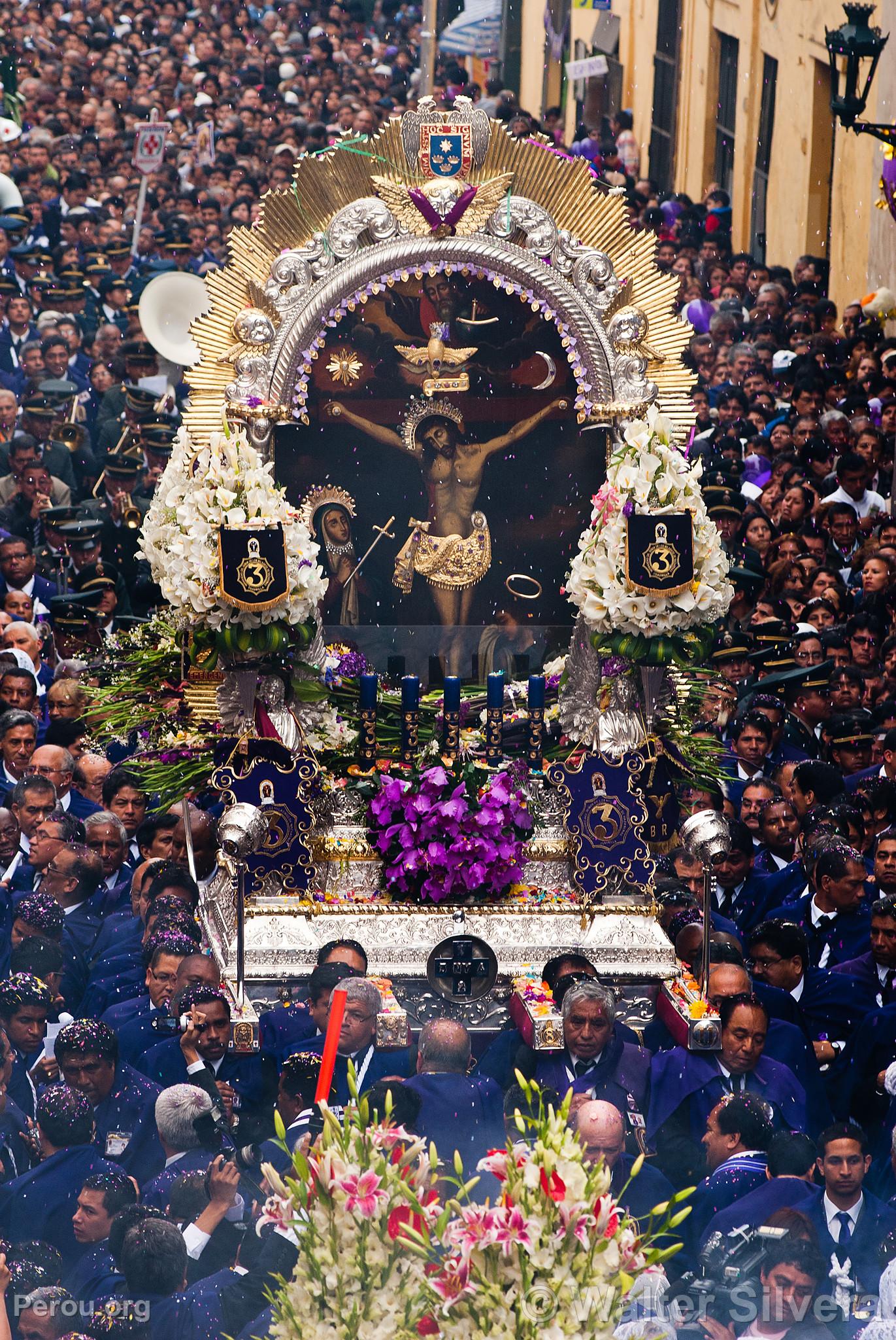 Procession du Seigneur des Miracles