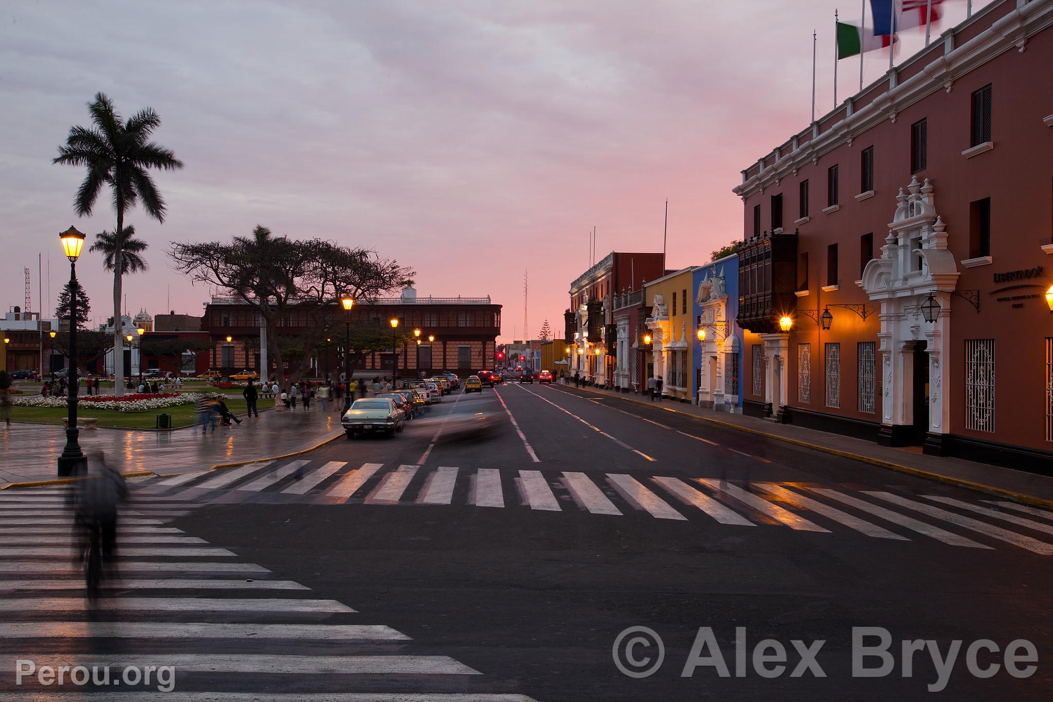 Place d'Armes, Trujillo