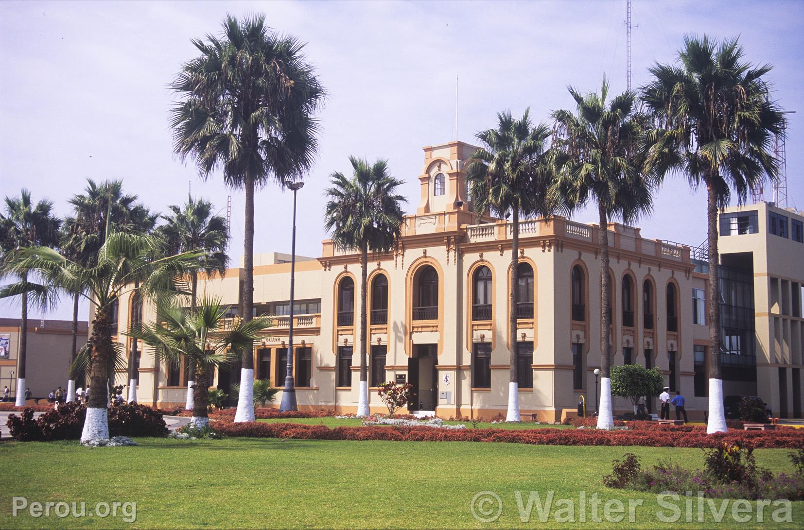 Capitainerie du port du Callao