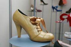 Exposition de chaussures