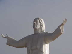 Le Christ du Pacifique, Lima