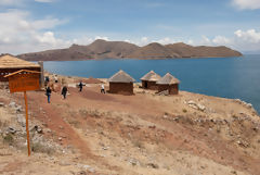 Île Tikonata sur le lac Titicaca