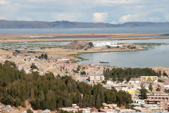 Ville de Puno et Lac Titicaca