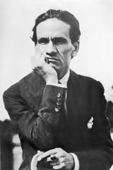 César Vallejo à Versailles (1929)