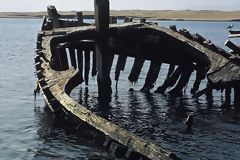 Cimetière de bateaux à Athènes, Paracas